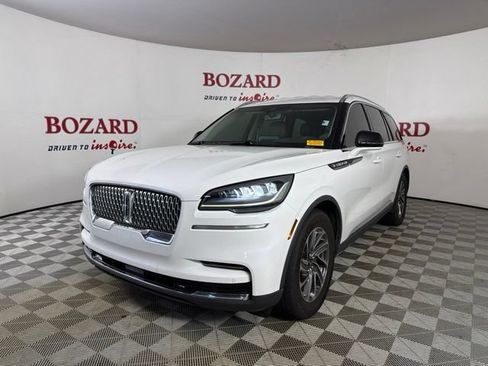 Used 2020 Lincoln Aviator 2WD image 4