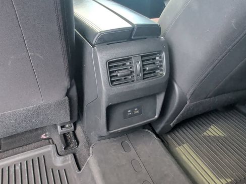 Used 2023 Nissan Rogue SV AWD/4WD image 43