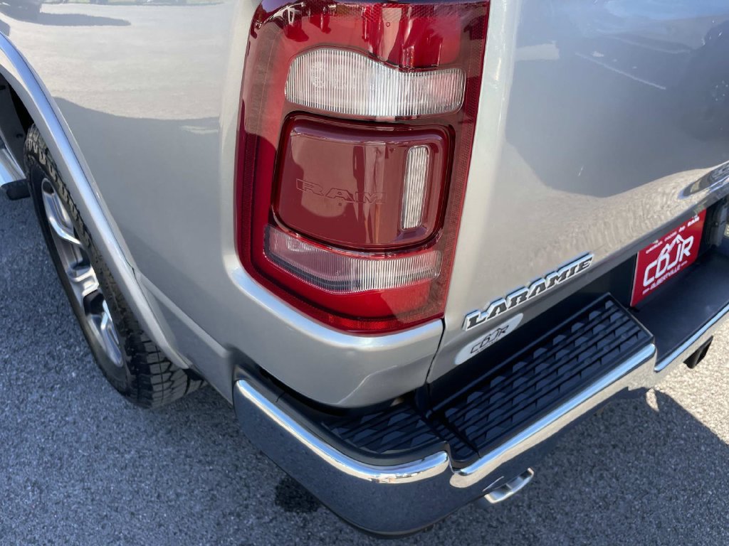 Used 2019 RAM 1500 Laramie AWD/4WD image 19