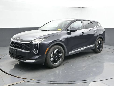 Used 2026 Kia Sportage LX FWD image 8