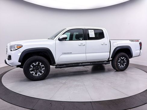 Used 2021 Toyota Tacoma TRD Off-Road w/ Technology Package AWD/4WD image 40