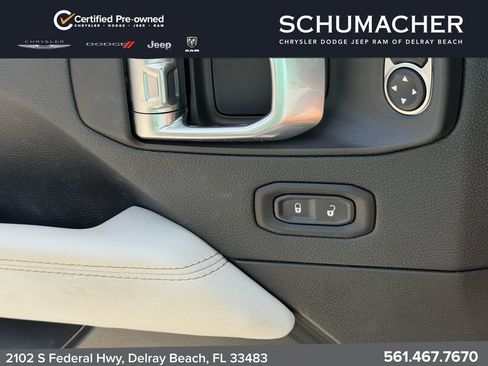 Used 2023 Jeep Wrangler Unlimited Sahara AWD/4WD image 24