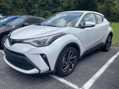 Used 2022 Toyota C-HR Limited FWD image 4