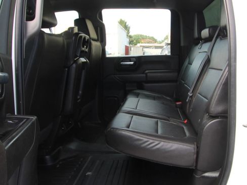 Used 2021 Chevrolet Silverado 2500 W/T w/ WT Fleet Convenience Package RWD image 11