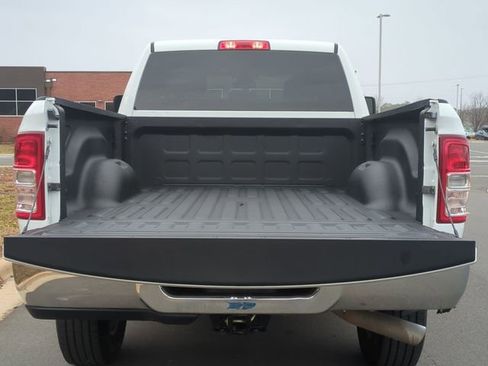 Used 2024 RAM 2500 Big Horn image 23