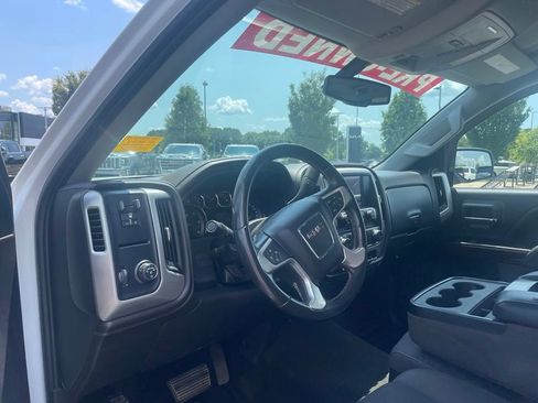 Used 2015 GMC Sierra 1500 SLE w/ SLE Value Package RWD image 9