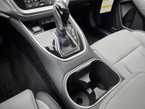 New 2025 Subaru Outback Limited w/ Popular Package #2 image 24