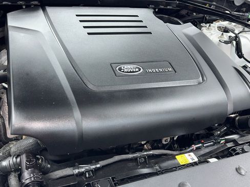 Used 2024 Land Rover Defender 110 S image 59