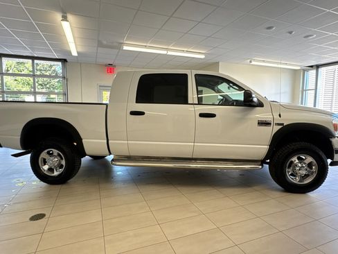 Used 2008 Dodge Ram 2500 Truck SXT AWD/4WD image 3