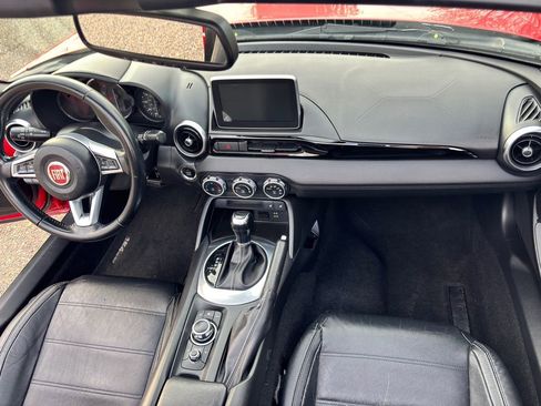 Used 2017 FIAT 124 Spider Lusso image 27