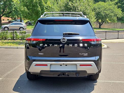 Certified 2023 Nissan Pathfinder Platinum AWD/4WD image 5