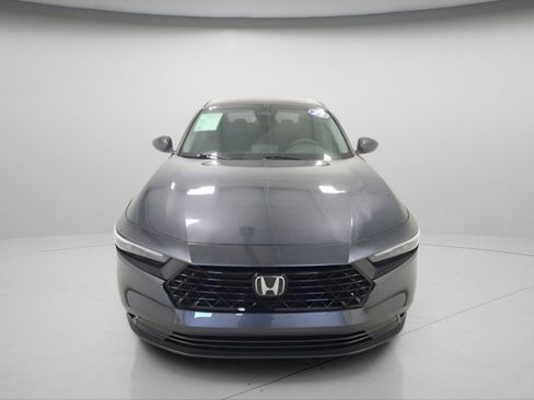 Used 2023 Honda Accord EX image 2