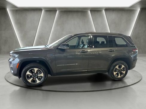 Used 2023 Jeep Grand Cherokee 4WD 4xe image 6