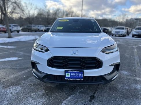 Used 2023 Honda HR-V Sport image 2