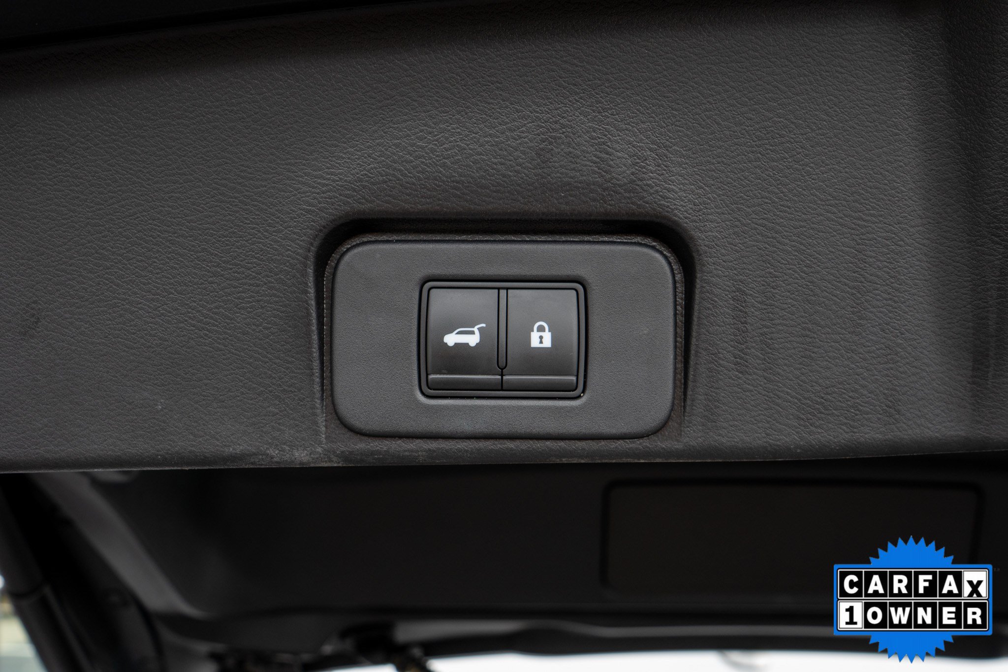 Used 2022 Nissan Rogue SV w/ SV Premium Package FWD image 32
