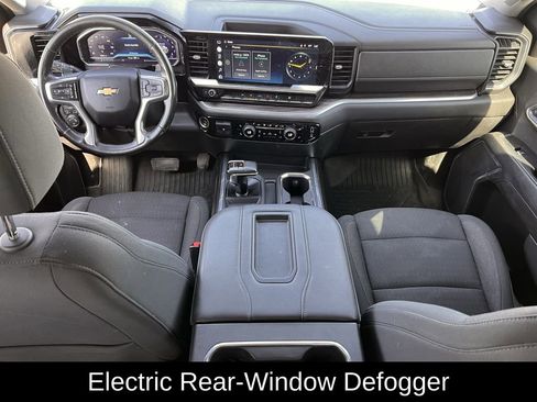 Used 2022 Chevrolet Silverado 1500 LT image 13
