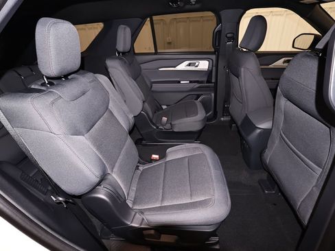 New 2027 Ford Explorer Active AWD/4WD image 15