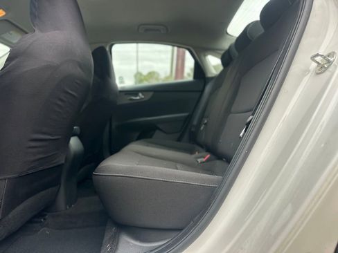 Used 2021 Kia Forte LXS w/ Paint Protection Package image 15