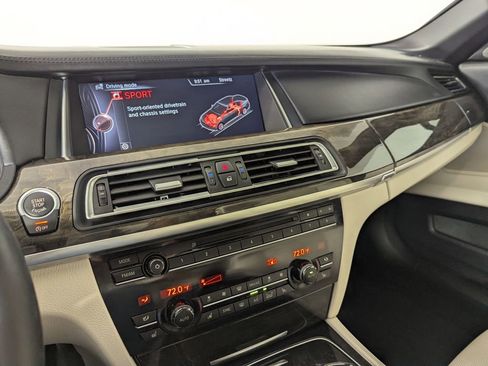 Used 2015 BMW 750Li RWD image 7