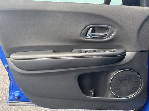Used 2022 Honda HR-V EX image 19