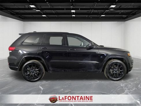Used 2021 Jeep Grand Cherokee Laredo X image 6