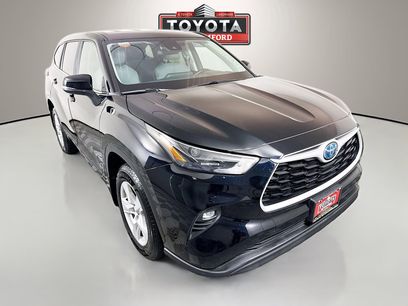 Certified 2023 Toyota Highlander LE