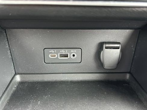 Certified 2023 Nissan Sentra SV FWD image 36