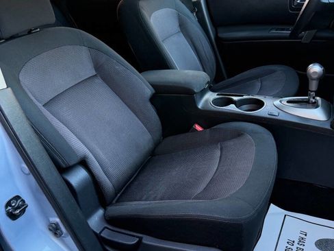 Used 2013 Nissan Rogue SV image 21