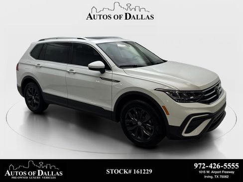 Used 2024 Volkswagen Tiguan SE FWD image 1