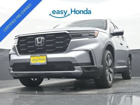 Used 2025 Honda Pilot Touring image 26