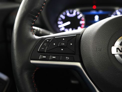 Used 2022 Nissan Sentra SR w/ SR Premium Package image 23