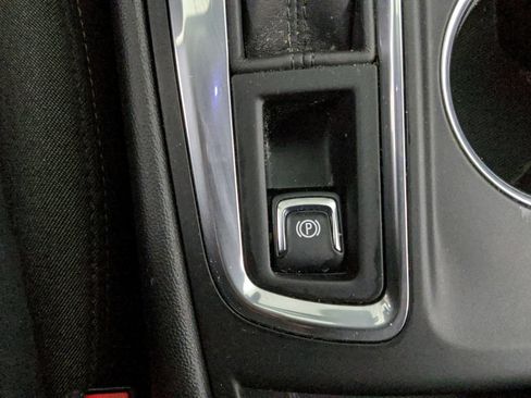 Used 2019 Chevrolet Equinox LT w/ Driver Convenience Package FWD image 53
