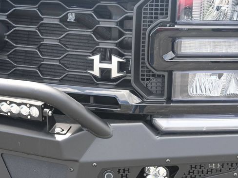 New 2026 Ford F250 Lariat w/ Black Appearance Package AWD/4WD image 14