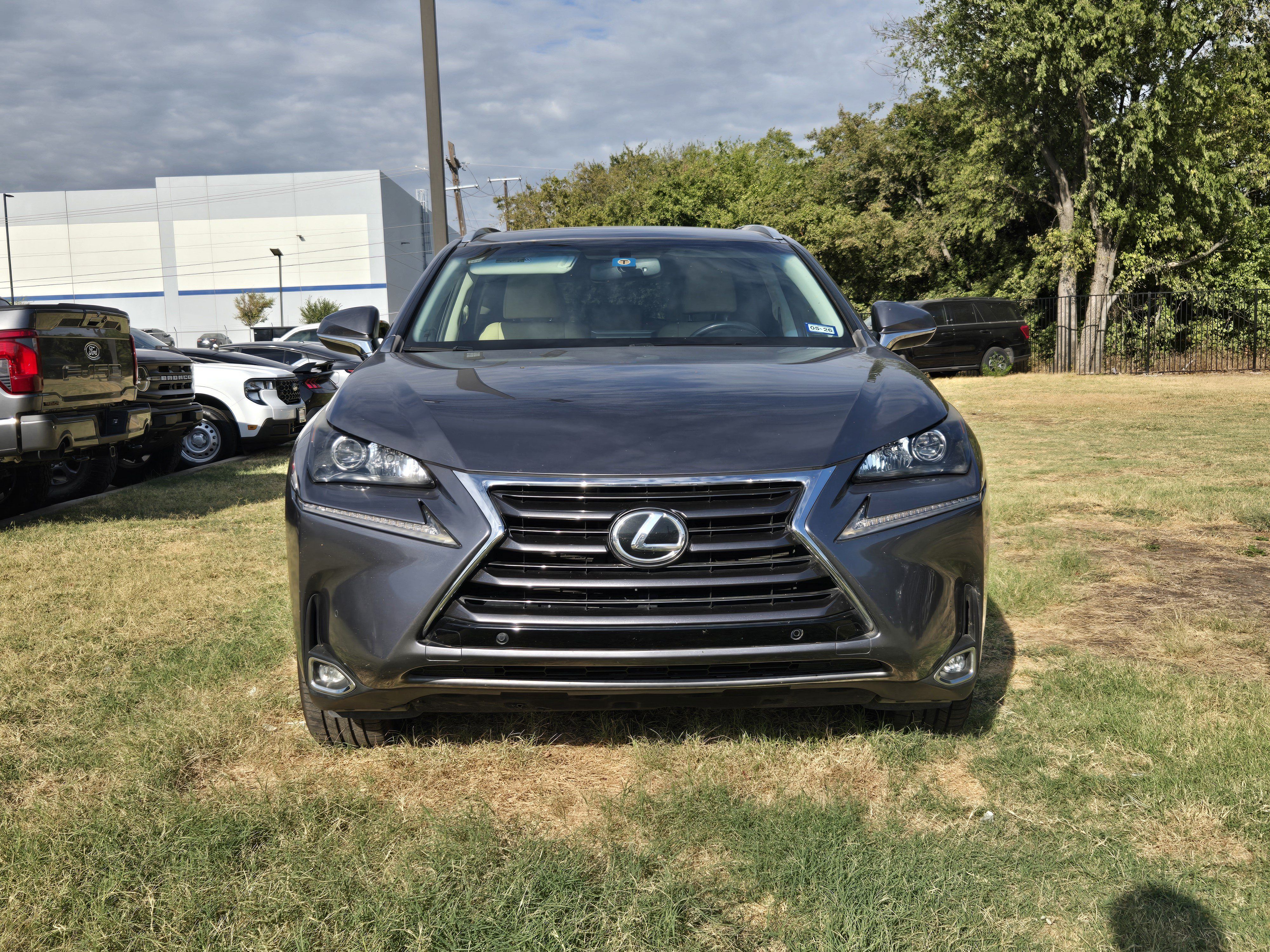 Used 2015 Lexus NX 200t FWD w/ Premium Package image 2