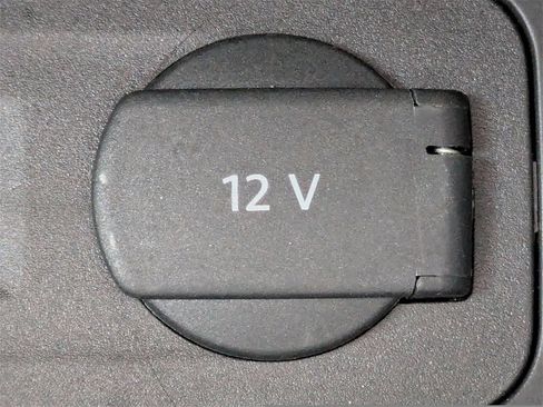 Used 2022 Volkswagen Atlas SE image 32