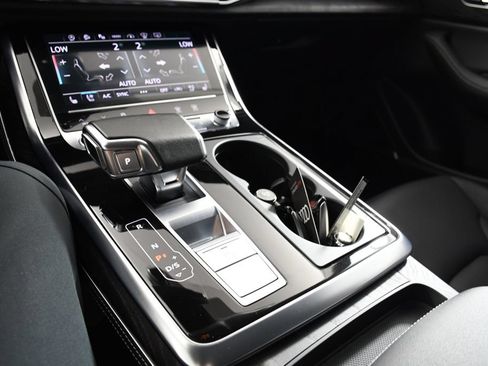 Used 2023 Audi Q8 Prestige w/ Prestige Package AWD/4WD image 33