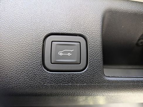 New 2026 Chevrolet Equinox EV LT FWD image 31