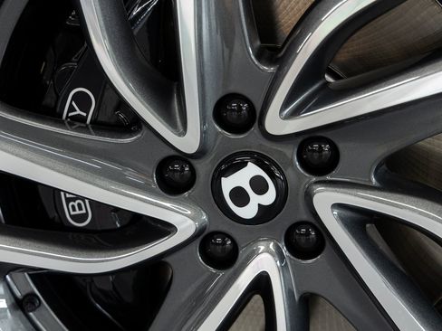 New 2026 Bentley Flying Spur Plug-In Hybrid AWD/4WD image 16