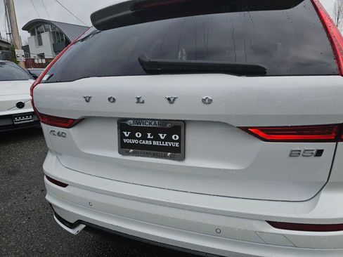 Certified 2025 Volvo XC60 B5 Plus image 15