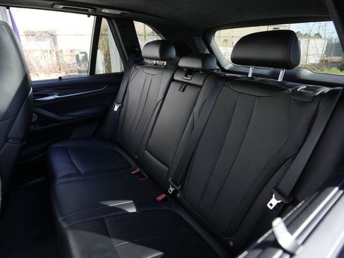 Used 2016 BMW X5 M image 30