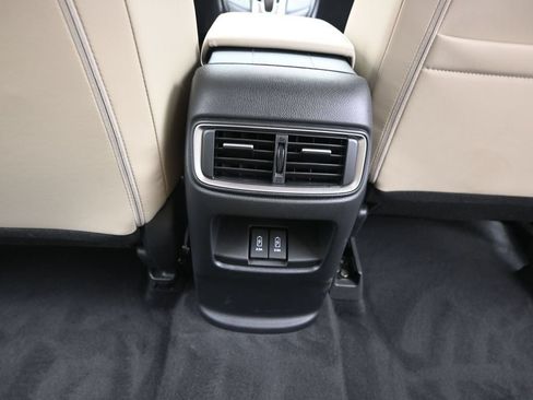 Used 2018 Honda CR-V Touring image 19