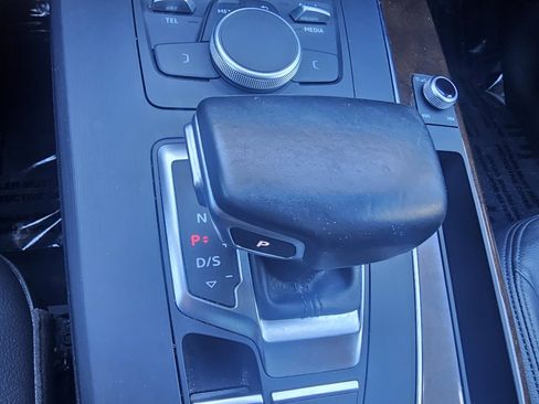 Used 2018 Audi Q5 2.0T Premium Plus w/ Premium Plus Package image 34