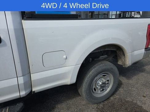 Used 2019 Ford F250 XL w/ Power Equipment Group AWD/4WD image 4