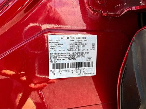 Used 2020 Ford Edge Titanium w/ Equipment Group 301A AWD/4WD image 19