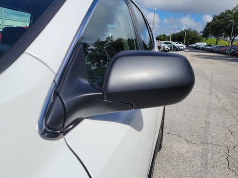 Used 2020 Honda CR-V LX image 4