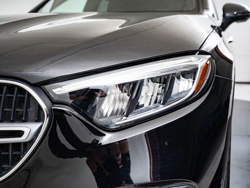 Certified 2025 Mercedes-Benz GLC 300 4MATIC image 15