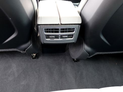 Used 2013 Tesla Model S image 34