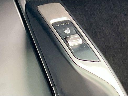 Used 2023 Kia Sorento EX image 20