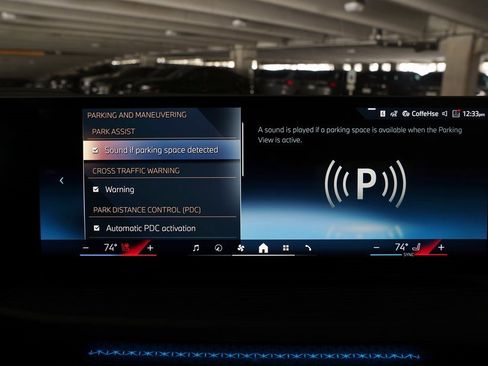 Used 2026 BMW 330i xDrive Sedan w/ Premium Package image 21