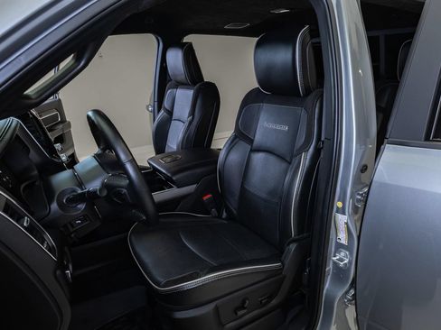 Used 2022 RAM 2500 Laramie AWD/4WD image 38